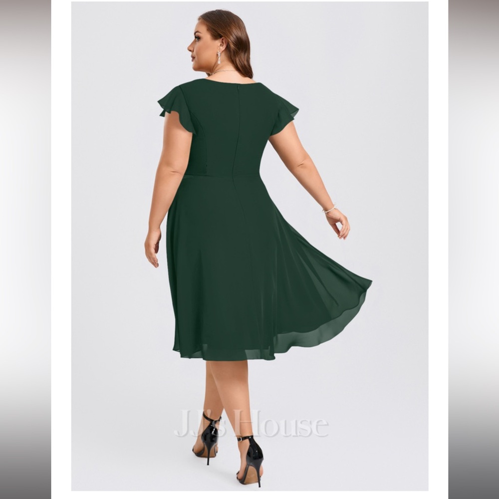 JJs House Emerald Green Flutter Sleeve Formal Dress - Picture 2 of 4